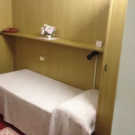 Otel Moderno