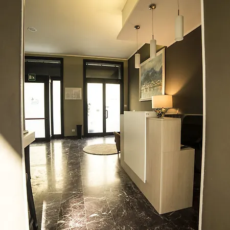 Moderno Hotel 3*