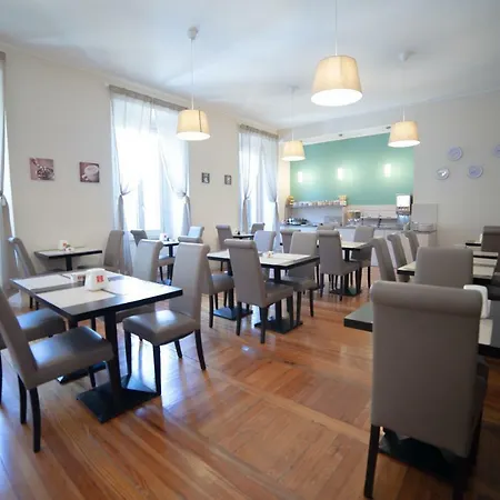 Otel Moderno