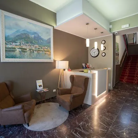 Hotel Moderno 3*