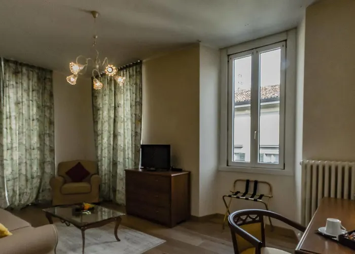 Moderno Ξενοδοχείο Lecco
