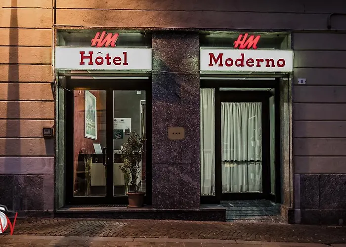 Moderno ホテル レッコ