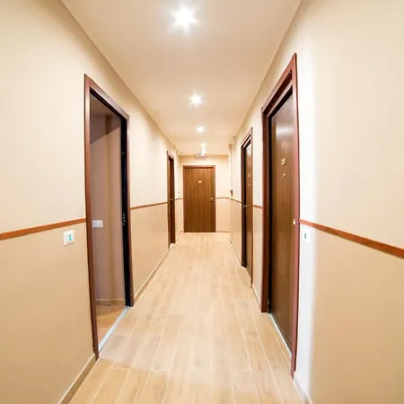 فندق Moderno